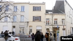 Opération antiterroriste dans un appartement de Bruxelles, le 16 mars 2016. (REUTERS/Francois Lenoir)