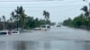 Véhicules submergés à Beira, Mozambique, après le passage du cyclone Eloise, le 23 janvier 2021.