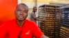 Faysal Kologo, agent de boulangerie à Ouagadougou.
