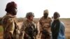 L’armée malienne (FAMa) et des soldats français (GTD) dans la région de Gourma dans le cadre de l’opération Barkhane à Ndaki, Mali, 29 juillet 2019.