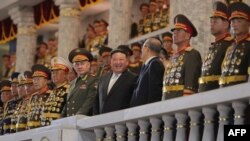 俄罗斯国防部长绍伊古作为贵宾与中国一个高级代表团一道应邀到平壤出席《朝鲜停战协议》签署70周年所谓“胜利日”大型阅兵式。