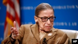 FILE - Marehemu Ruth Bader Ginsburg 