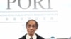 香港民意研究所主席鍾庭耀2025年1月被警方國安處人員兩度帶走調查，
民研辦公室被警方搜查並帶走多部電腦硬碟及大批文件，香港民研2月13日發聲明，宣佈無限期擱置自費調查項目，將會轉型甚至結業。(美國之音照片)