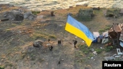 Snake Island kipo takribani kilomita 140 kusini mwa Ukraine