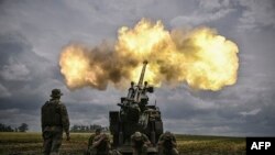 Wanajeshi wa Ukraine wakitekeleza shambulizi kuelekea upande wa Russia June 15, 2022

