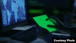 入侵互联网的黑客行动示意图