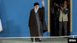 رهبر جمهوری اسلامی ایران در دیدار عمومی با جمعی از مردم در محل اقامت خود