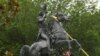Manifestantes tentaram derrubar estátua do antigo Presidente Andrew Jackson