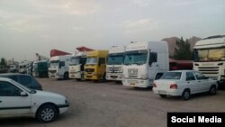 عکسی از اعتصاب رانندگان و کامیون داران در روزهای گذشته