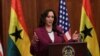 La vice-présidente américaine Kamala Harris s'adresse à la presse lors de son voyage d'une semaine au Ghana, en Tanzanie et en Zambie, à Accra, au Ghana, le 27 mars 2023.