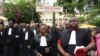 Les magistrats béninois en marche, à Cotonou, au Bénin, le 6 janvier 2018. (VOA/Ginette Fleure Adandé)