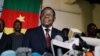 Le chef de l'opposition camerounaise Maurice Kamto tient une conférence de presse à son siège à Yaoundé, au Cameroun, le 8 octobre 2018. (Reuters)