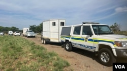 Amapholisa aphandle komgodi weStilfontein