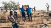 Le spectacle en question à Ouagadougou, le 17 décembre 2020. (VOA/Lamine Traoré)