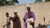 Quelques points d'installation des sans-abri avant le rapatriement à Cotonou, Benin, le 23 décembre 2017. (VOA/Ginette Fleure Adandé)