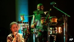 Cesária Évora num concerto em Chipre