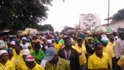 Activistas das Lundas soltos por tribunal continuam presos2:17